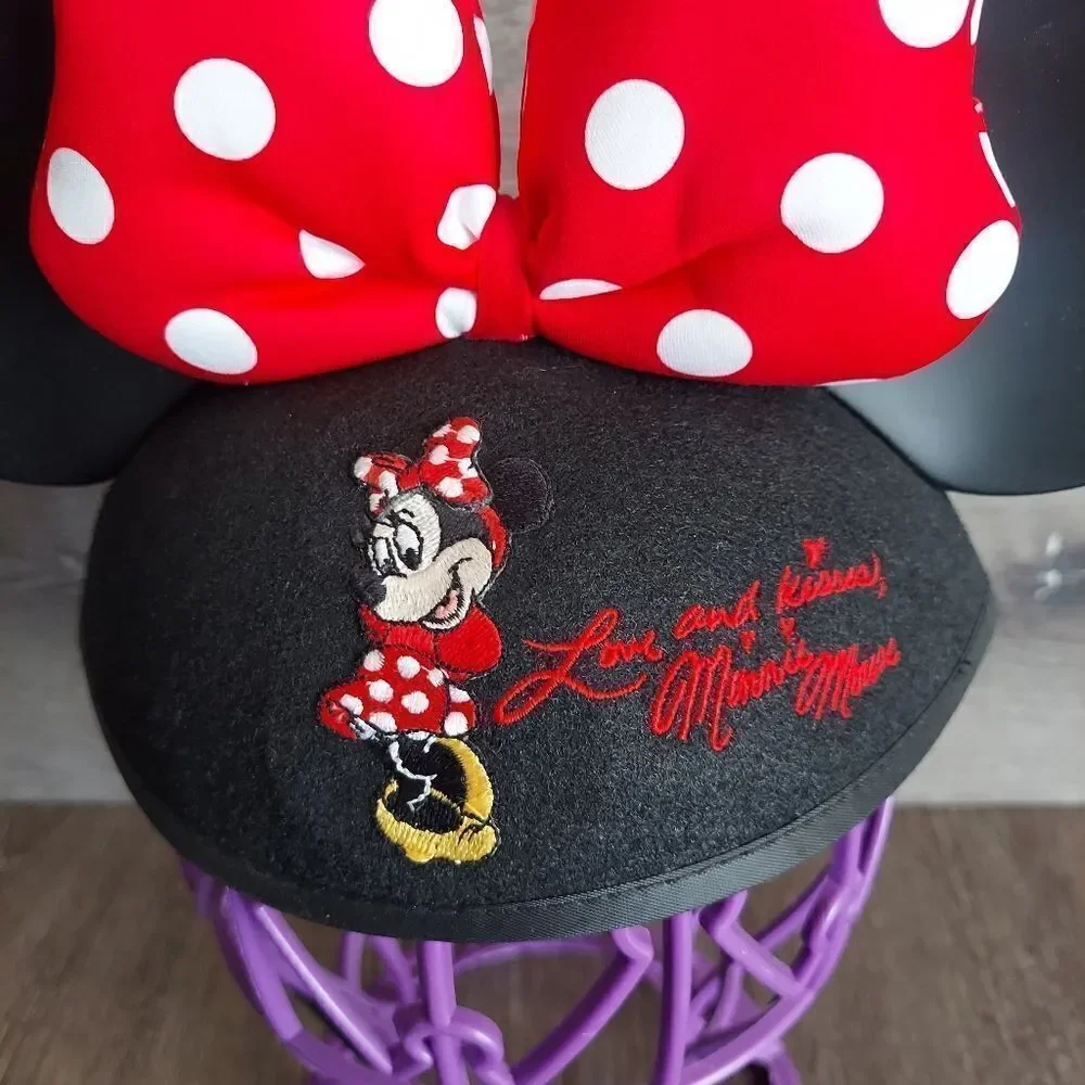 Disney Minnie Mouse YOUTH SIZE Ears Hat W/ Red Polka Dot Bow